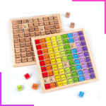 Planche de multiplication en bois colorée
