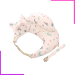 Coussin allaitement ergonomique bébé à motif forestier.